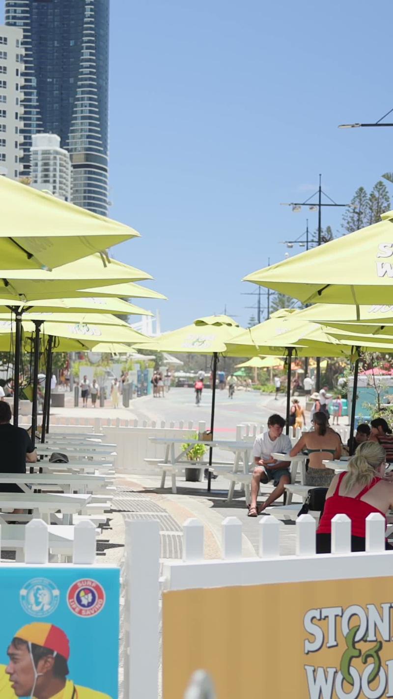 Under the Lime Umbrellas, Surfers Paradise (Gold Coast stock video)