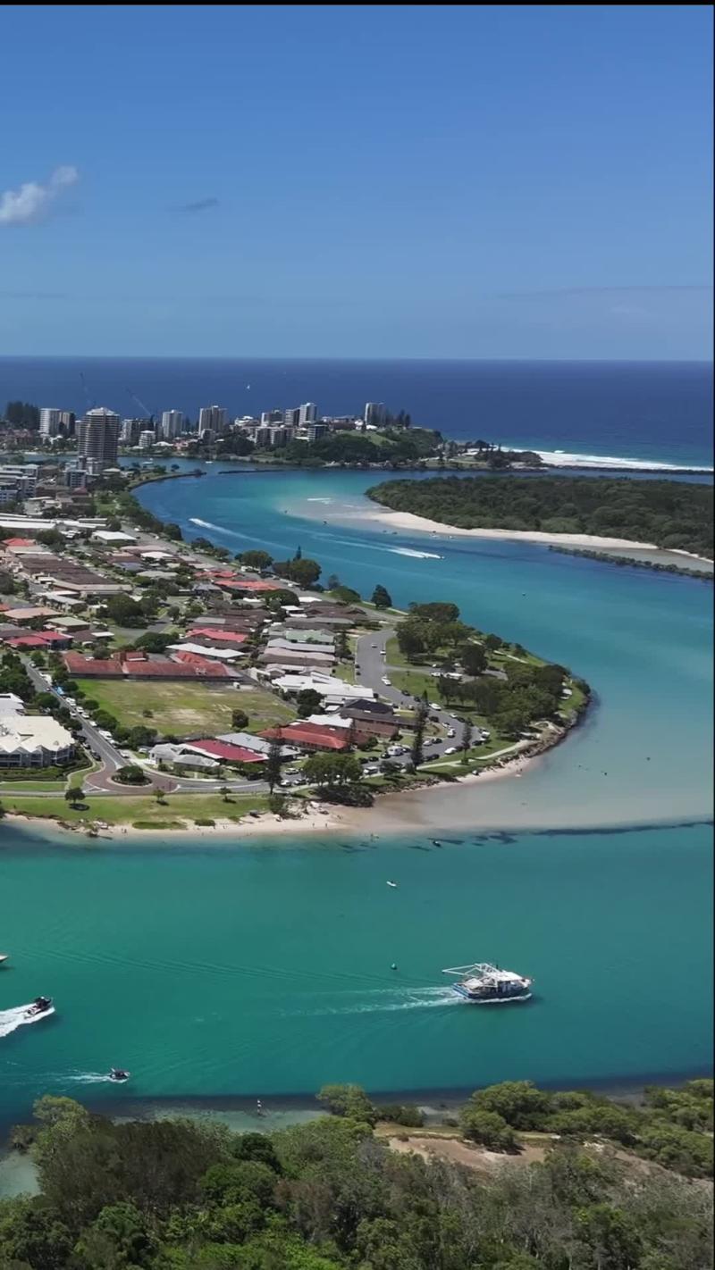 River Meets Ocean, Tweed Heads (Gold Coast stock video)